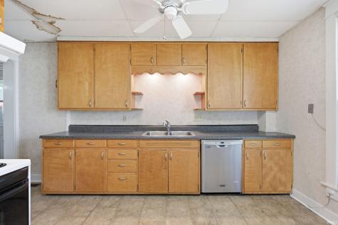 322 S Jefferson Street Hartford City IN 47348