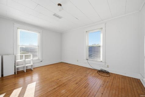 322 S Jefferson Street Hartford City IN 47348