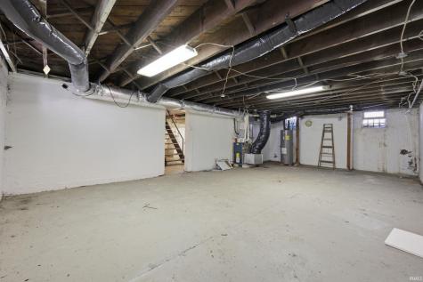 322 S Jefferson Street Hartford City IN 47348