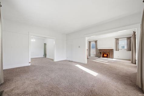322 S Jefferson Street Hartford City IN 47348