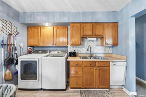 5313 Mcclellan Street Fort Wayne IN 46807