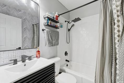 5313 Mcclellan Street Fort Wayne IN 46807