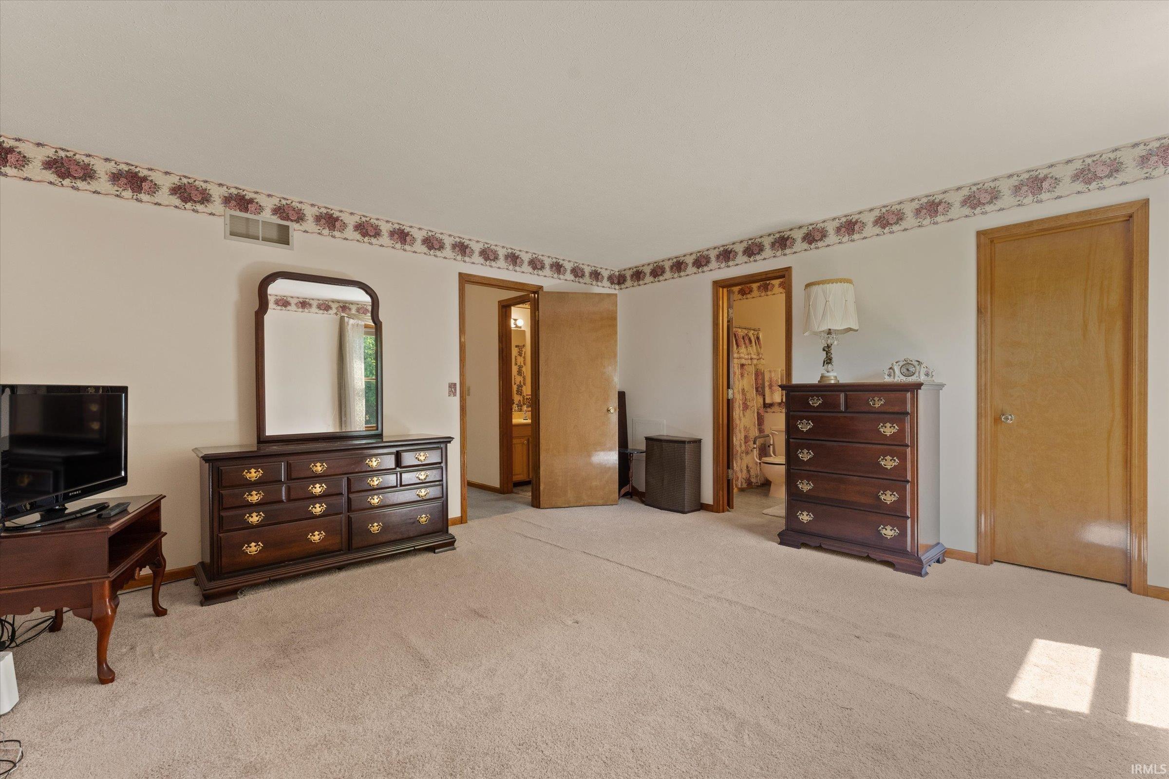 4207 Hunter Run Circle South Bend IN 46628