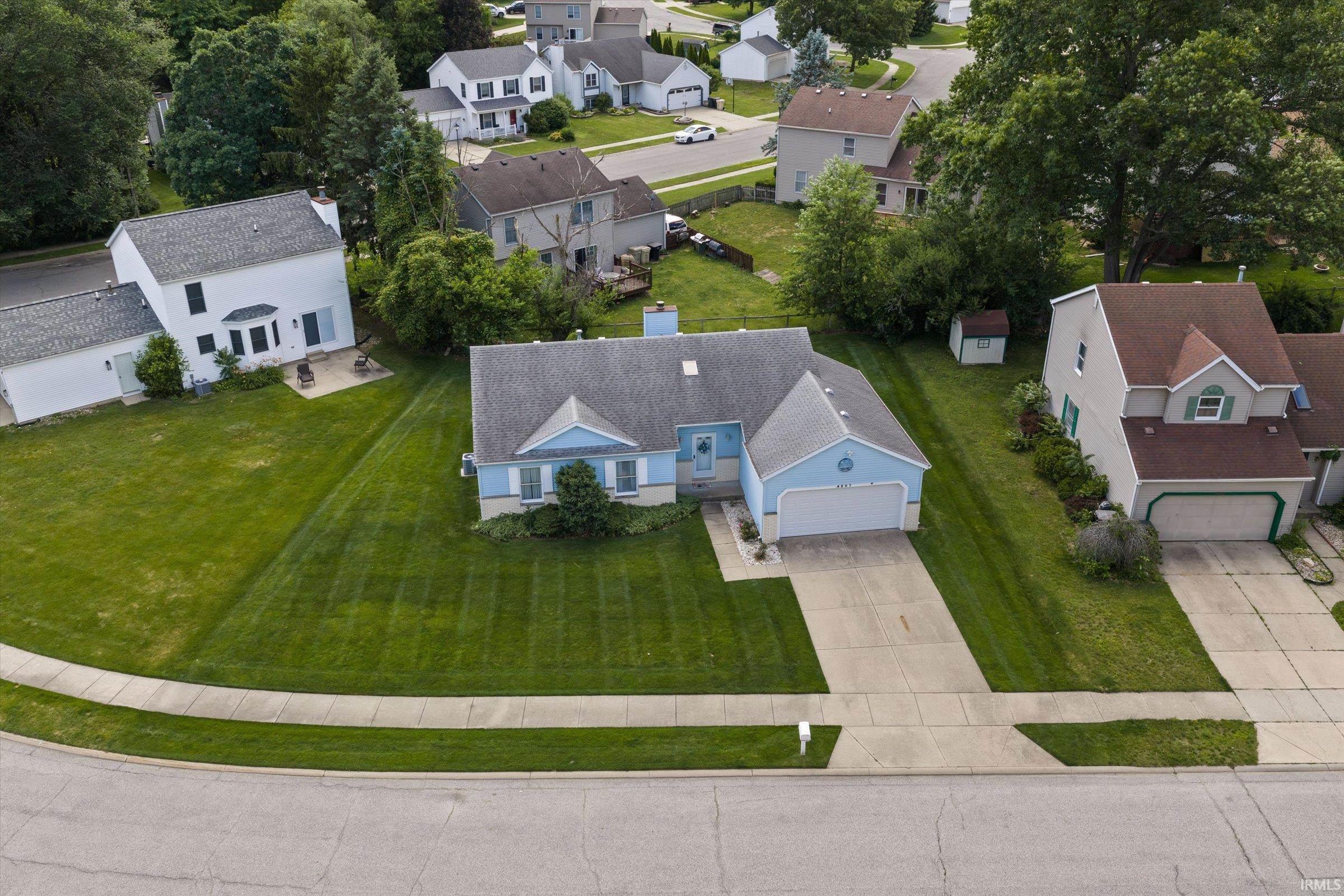 4207 Hunter Run Circle South Bend IN 46628