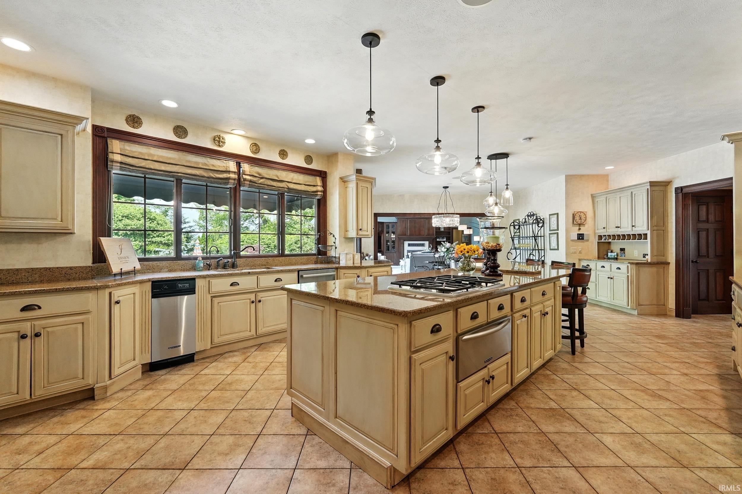 2341 S Paxton Drive Warsaw IN 46580