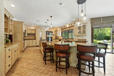 2341 S Paxton Drive Warsaw IN 46580