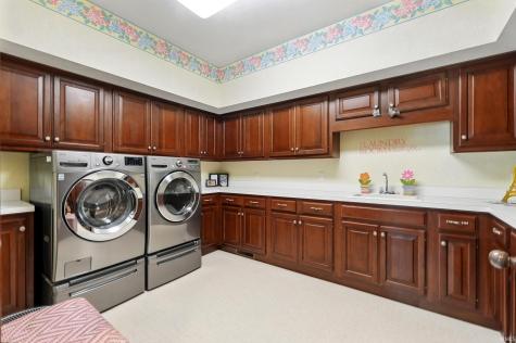 2341 S Paxton Drive Warsaw IN 46580