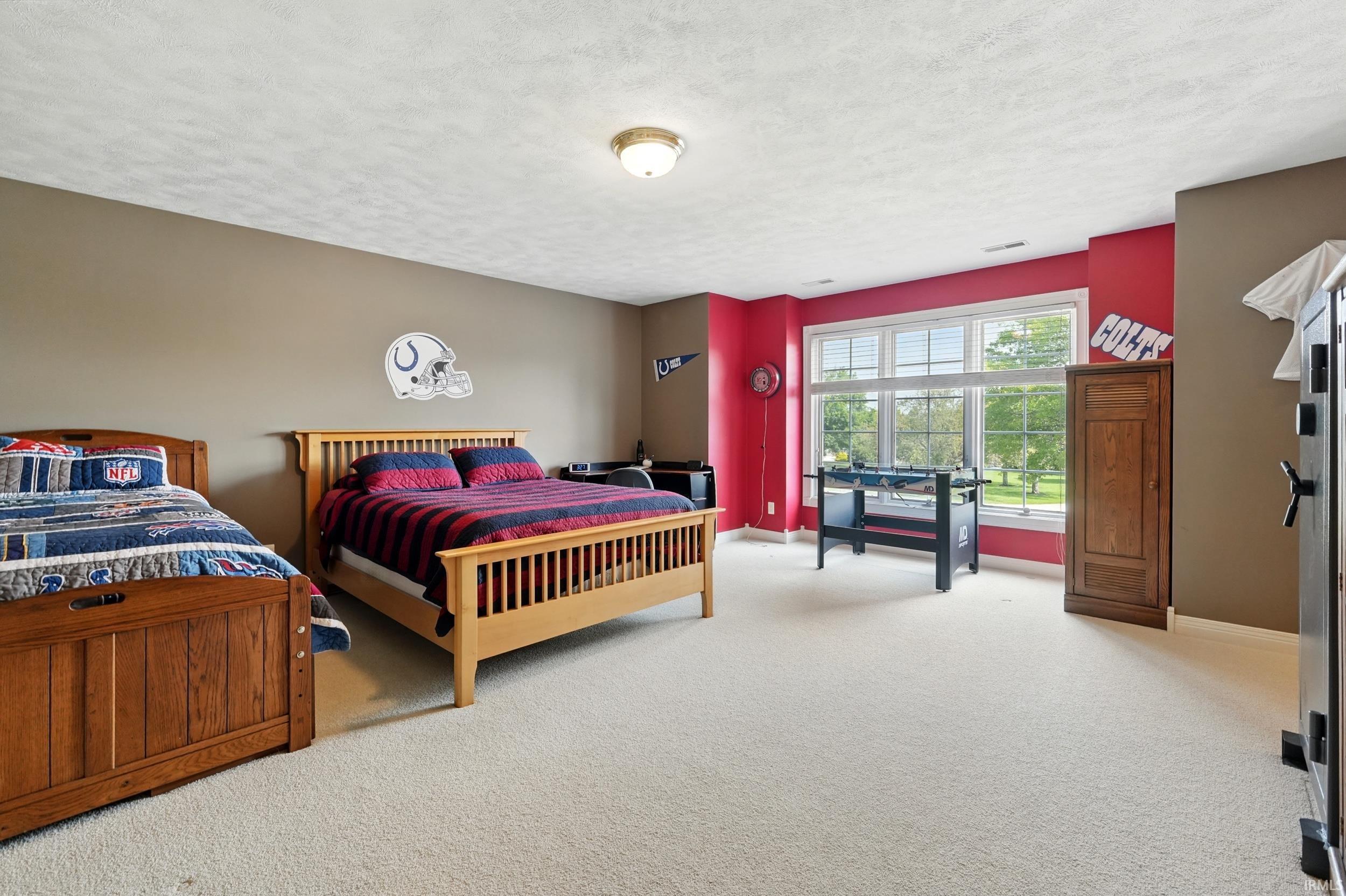 2341 S Paxton Drive Warsaw IN 46580