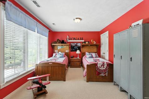 2341 S Paxton Drive Warsaw IN 46580