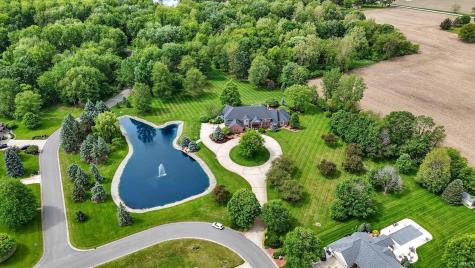 2341 S Paxton Drive Warsaw IN 46580