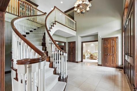 2341 S Paxton Drive Warsaw IN 46580