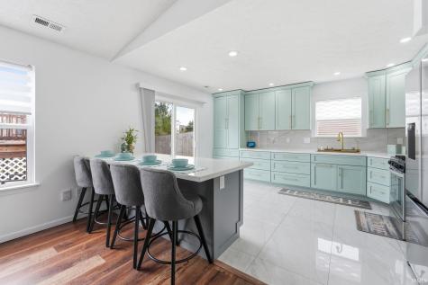 332 Plantation Way Lafayette IN 47909