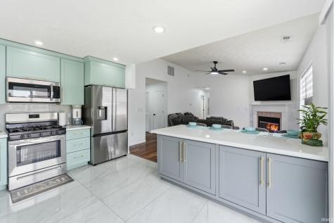 332 Plantation Way Lafayette IN 47909