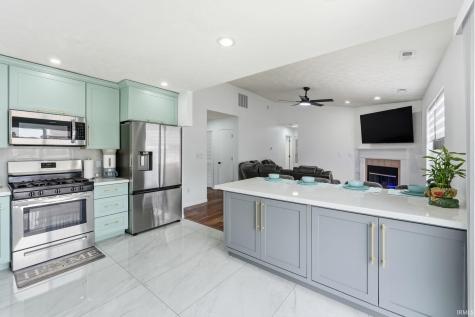 332 Plantation Way Lafayette IN 47909