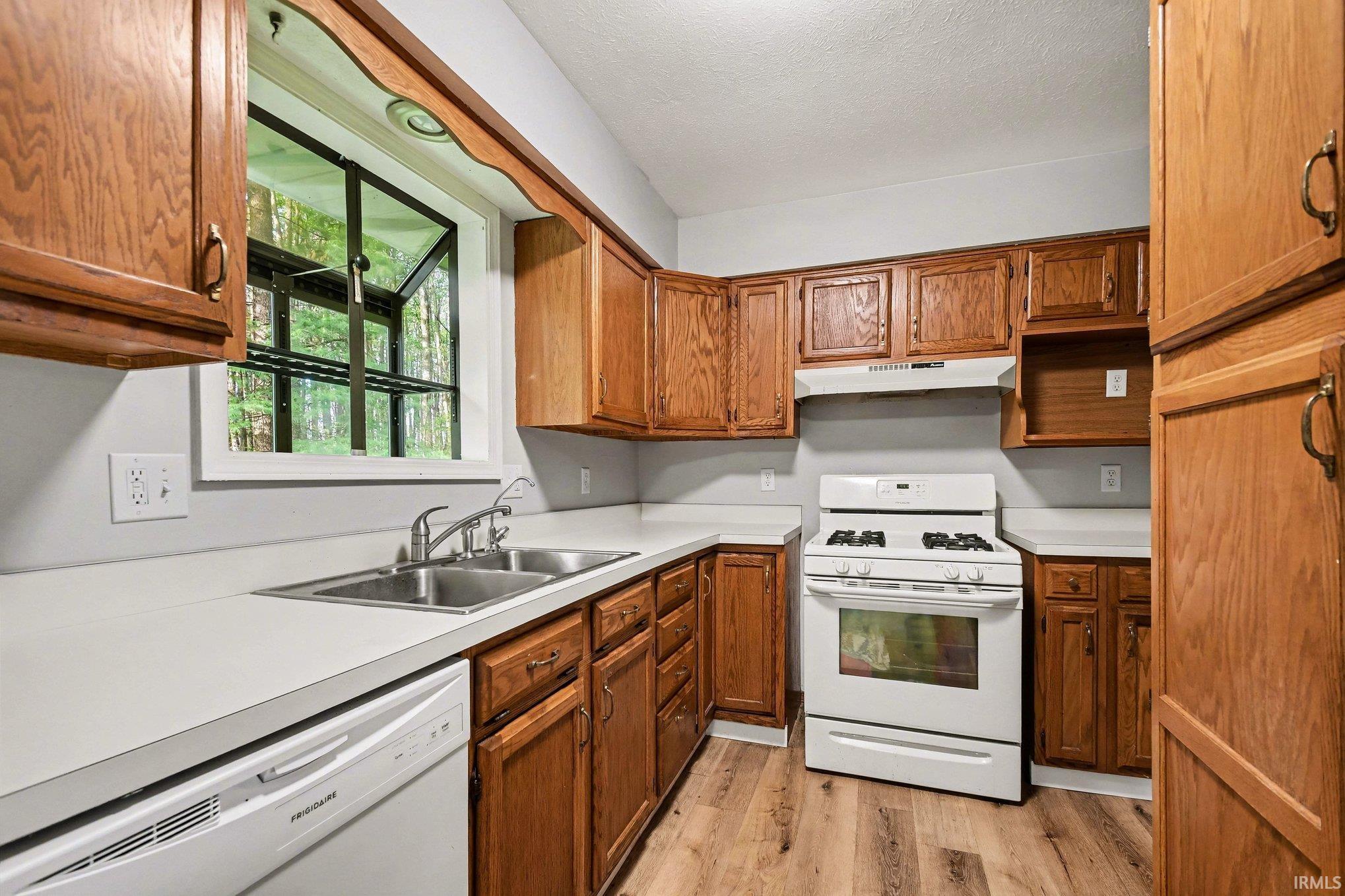 18360 Roosevelt Road South Bend IN 46614