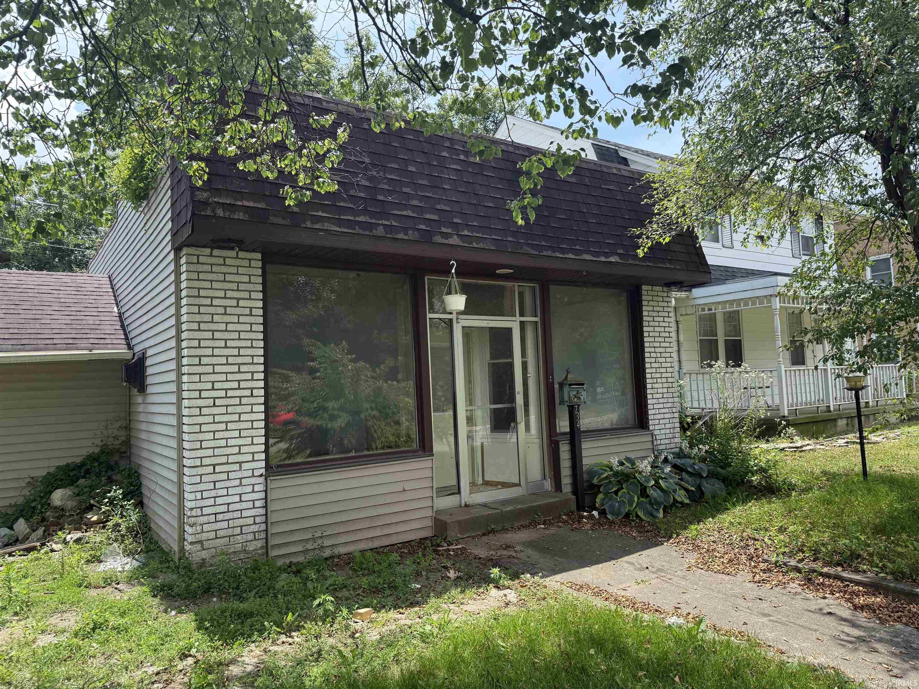 734 E Ewing Avenue South Bend IN 46613