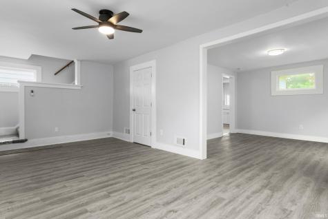 1046 Lawndale Avenue South Bend IN 46628