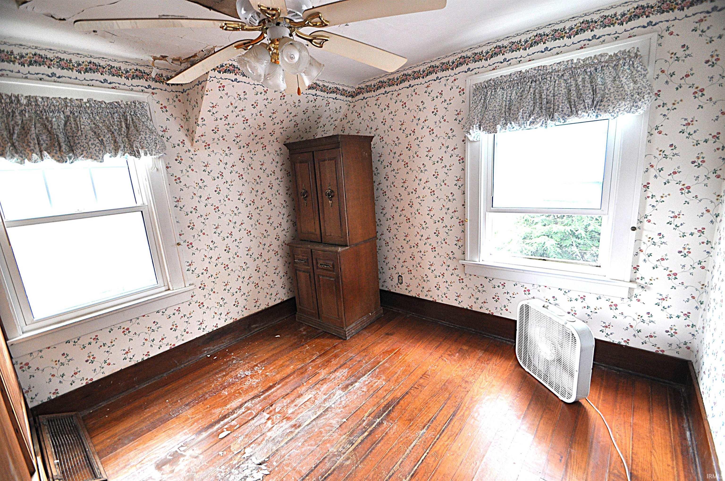 1240 Altgeld Street South Bend IN 46614