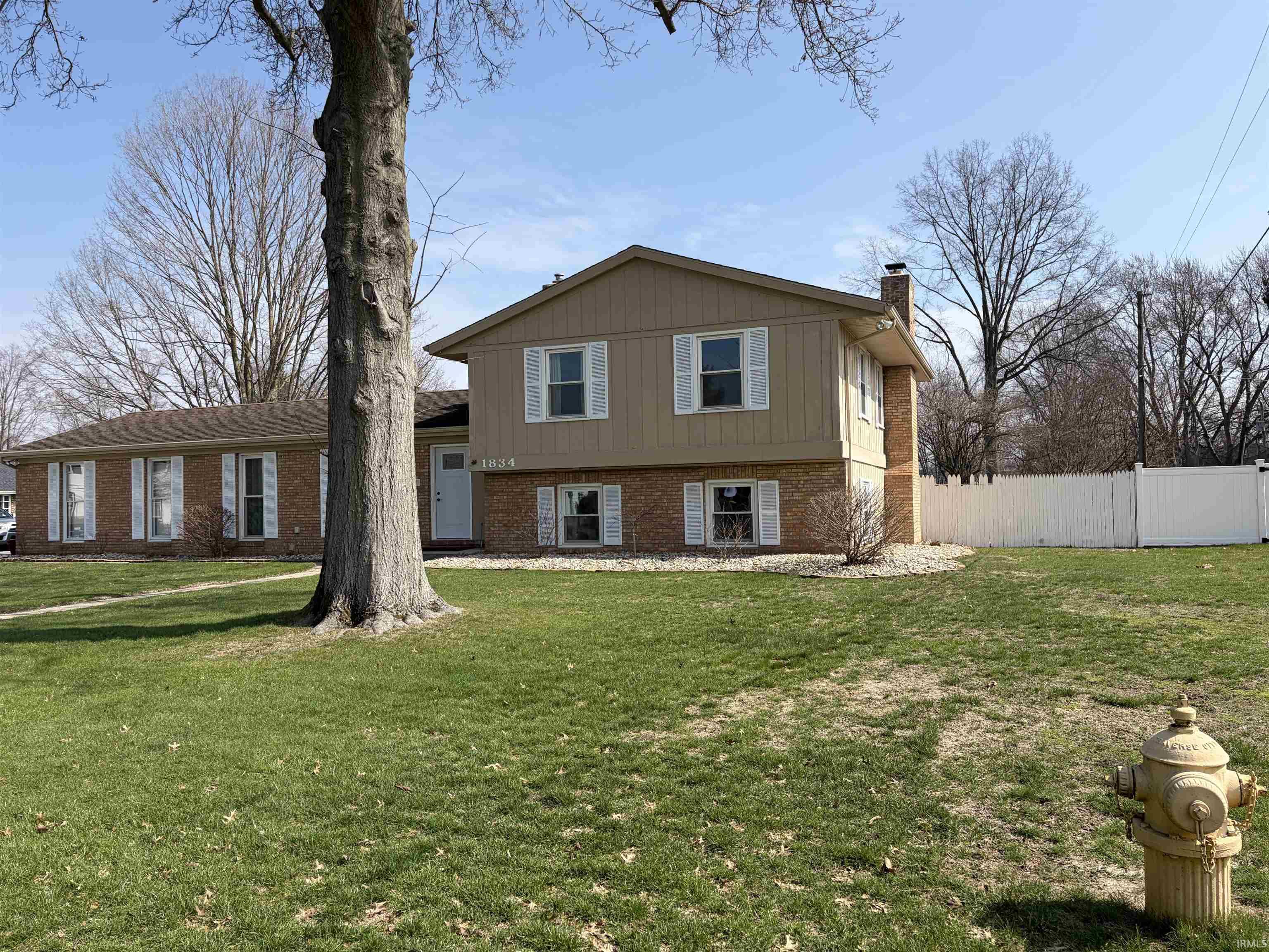 1834 Crabtree Lane Elkhart IN 46514