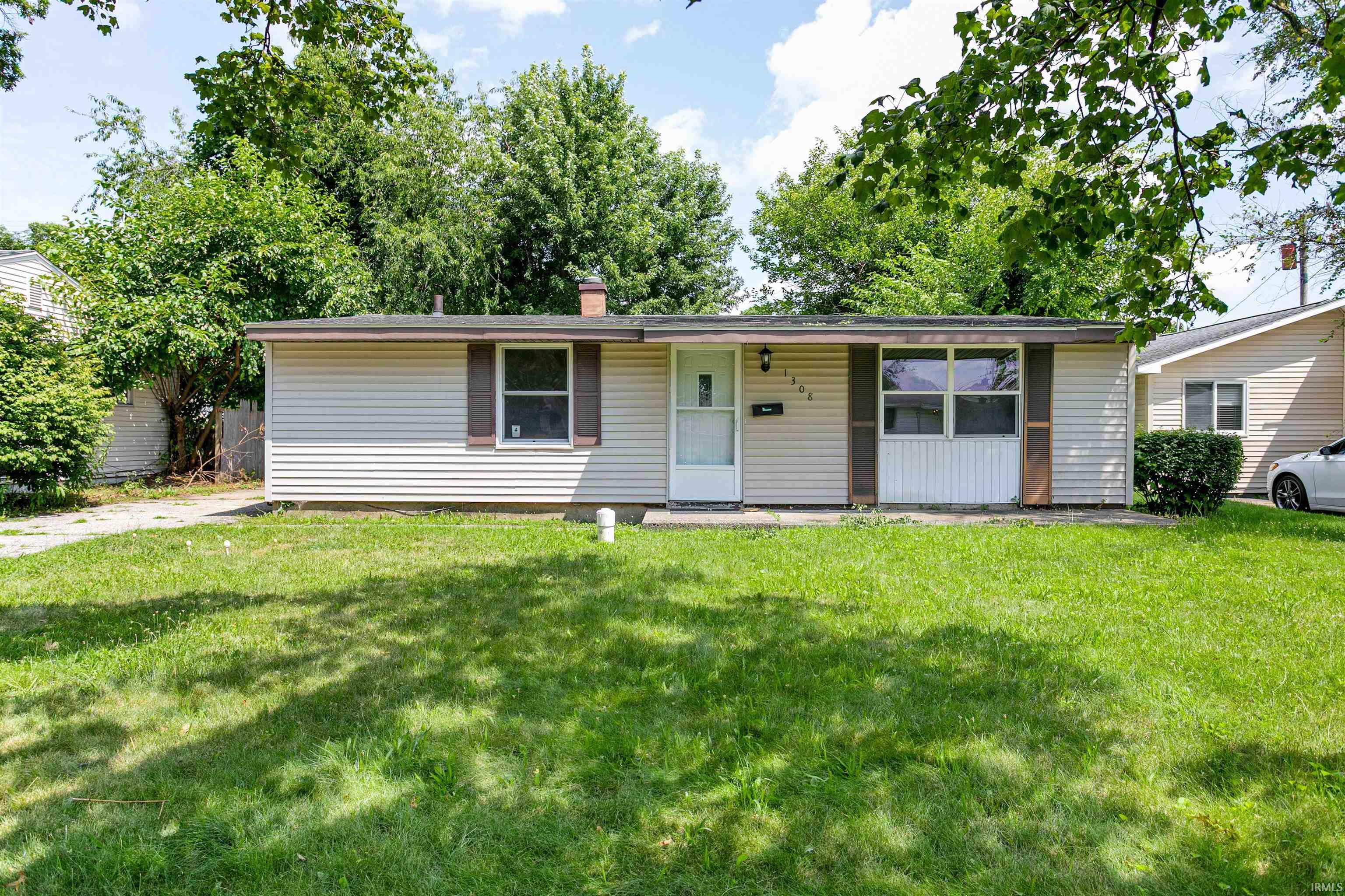 1308 Browne Lane South Bend IN 46615