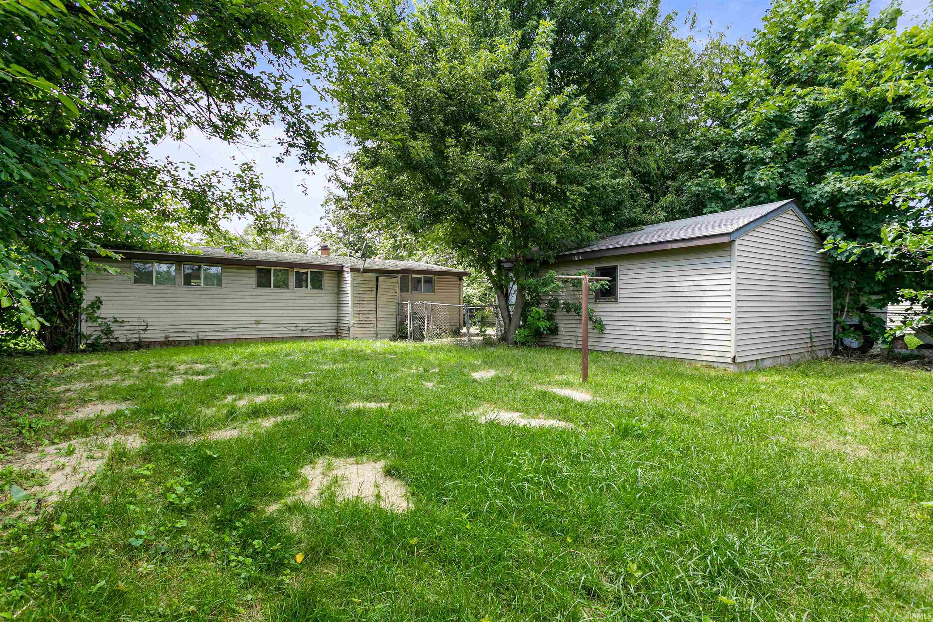 1308 Browne Lane South Bend IN 46615