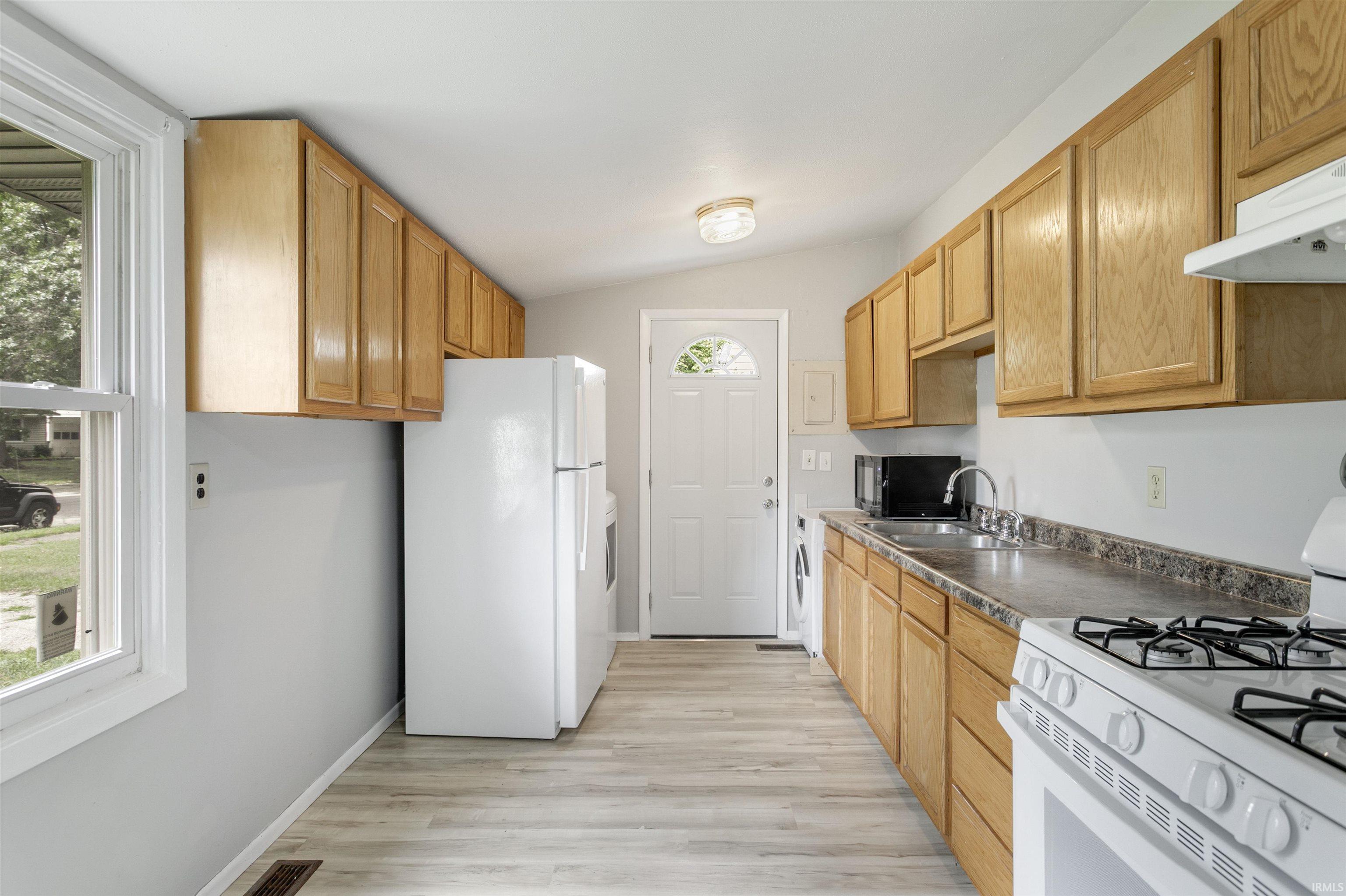 1308 Browne Lane South Bend IN 46615