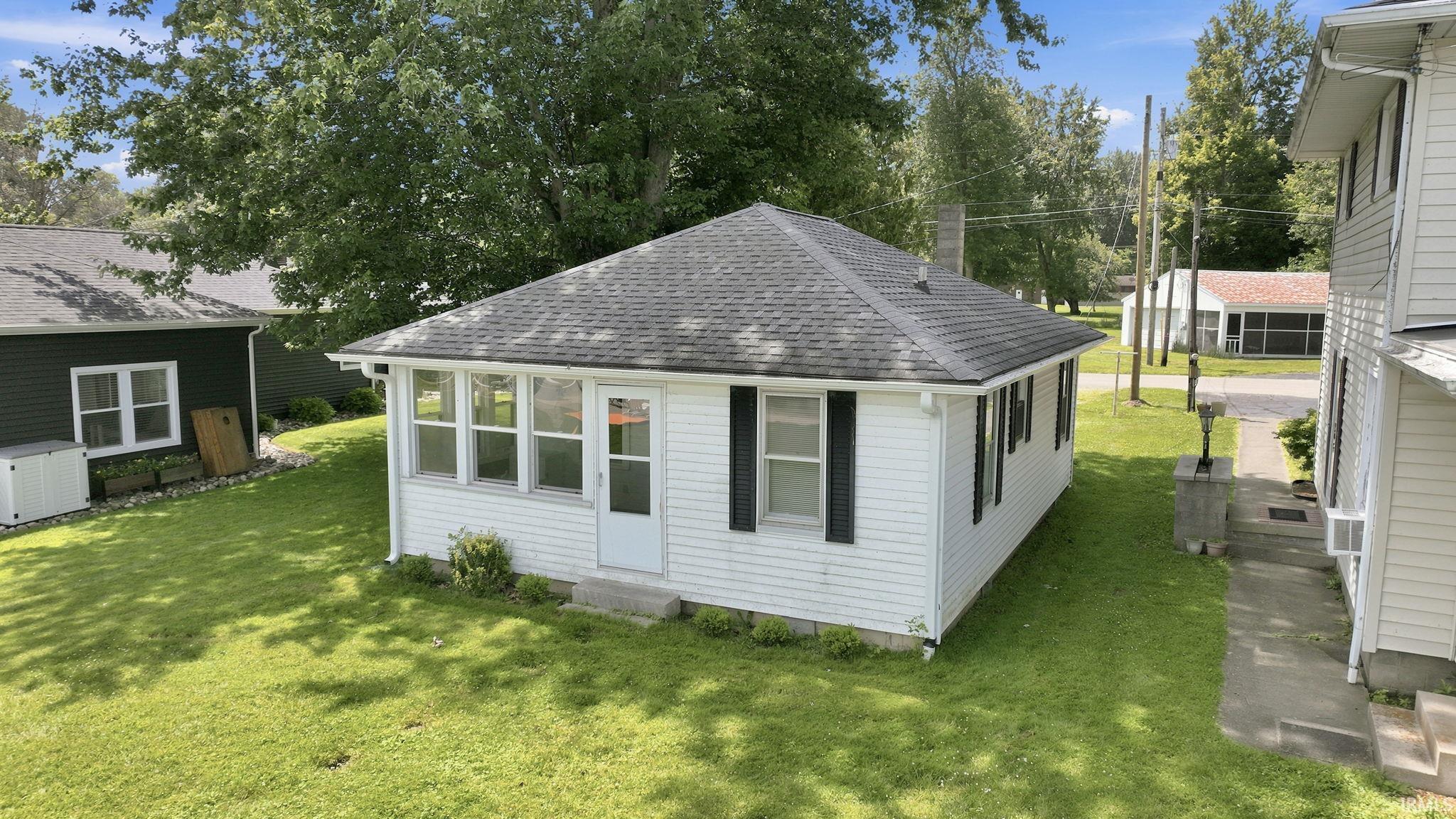 630 E Lakewood Avenue Warsaw IN 46580