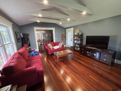 1901 Mcdowell Road Vincennes IN 47591