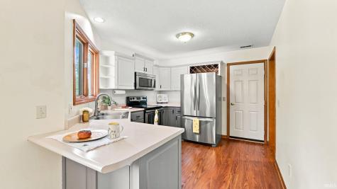 1019 Woodland Springs Place Fort Wayne IN 46825