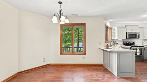 1019 Woodland Springs Place Fort Wayne IN 46825