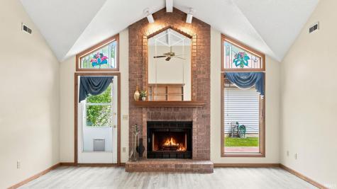 1019 Woodland Springs Place Fort Wayne IN 46825