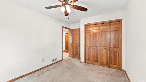1019 Woodland Springs Place Fort Wayne IN 46825