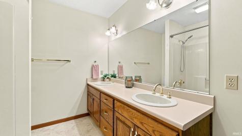 1019 Woodland Springs Place Fort Wayne IN 46825