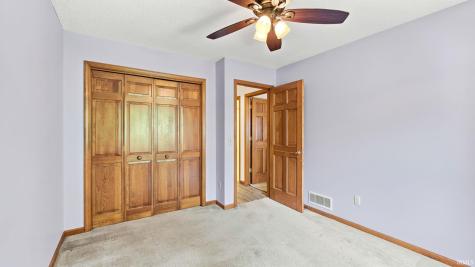 1019 Woodland Springs Place Fort Wayne IN 46825