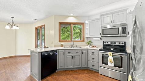 1019 Woodland Springs Place Fort Wayne IN 46825