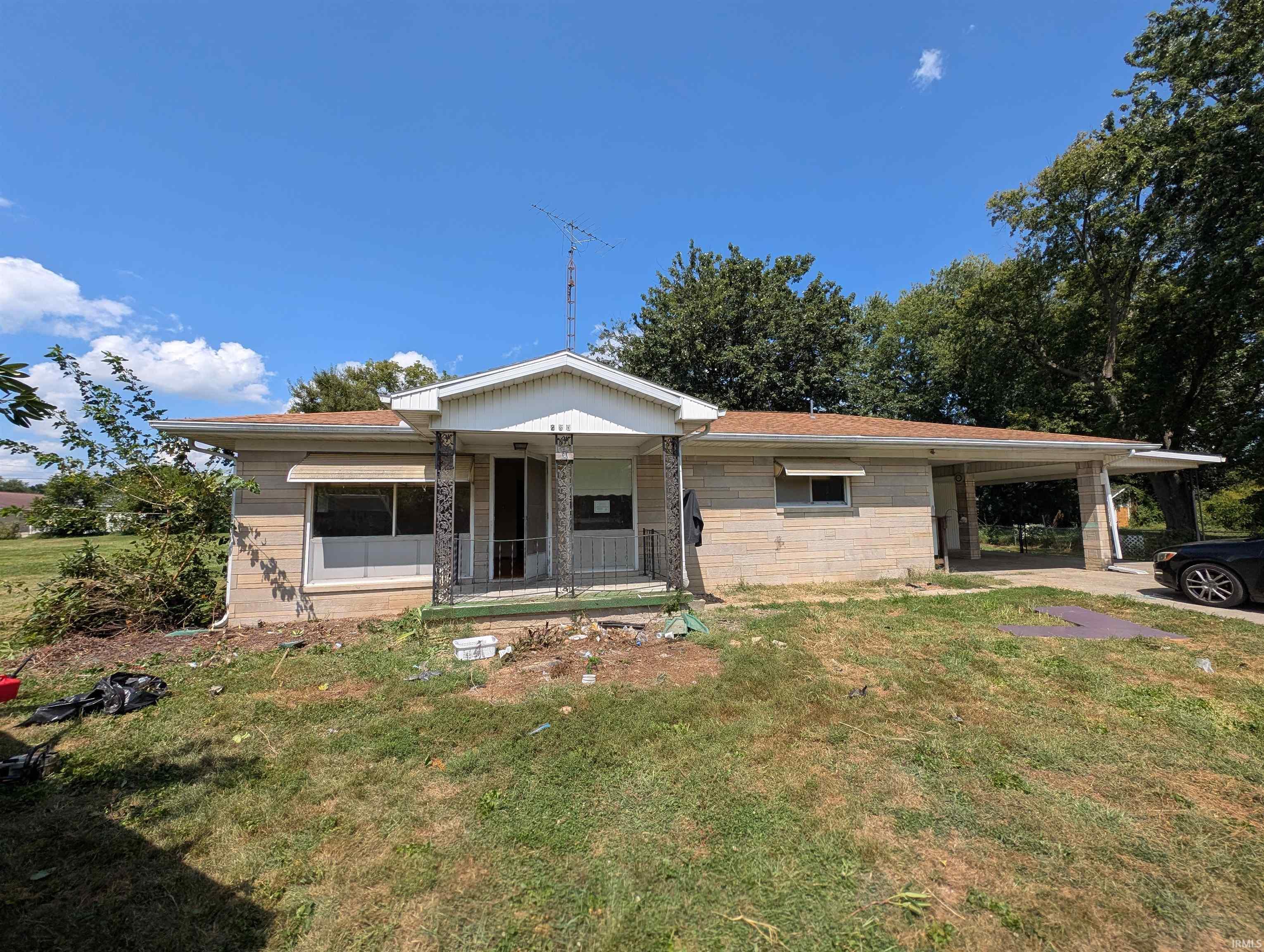 260 W Prairie Street Lyons IN 47443
