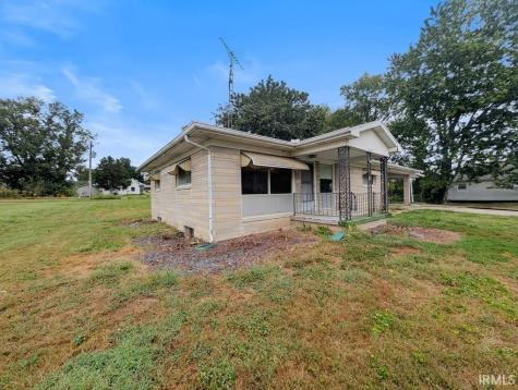 260 W Prairie Street Lyons IN 47443