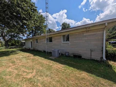 260 W Prairie Street Lyons IN 47443