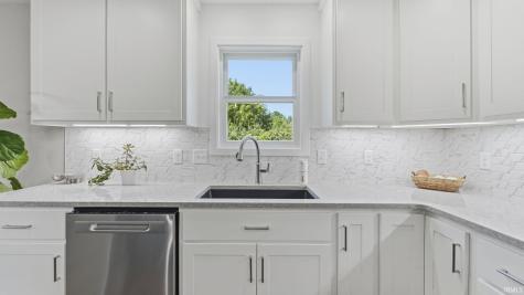 1467 Arthur Heights Drive Fort Wayne IN 46818