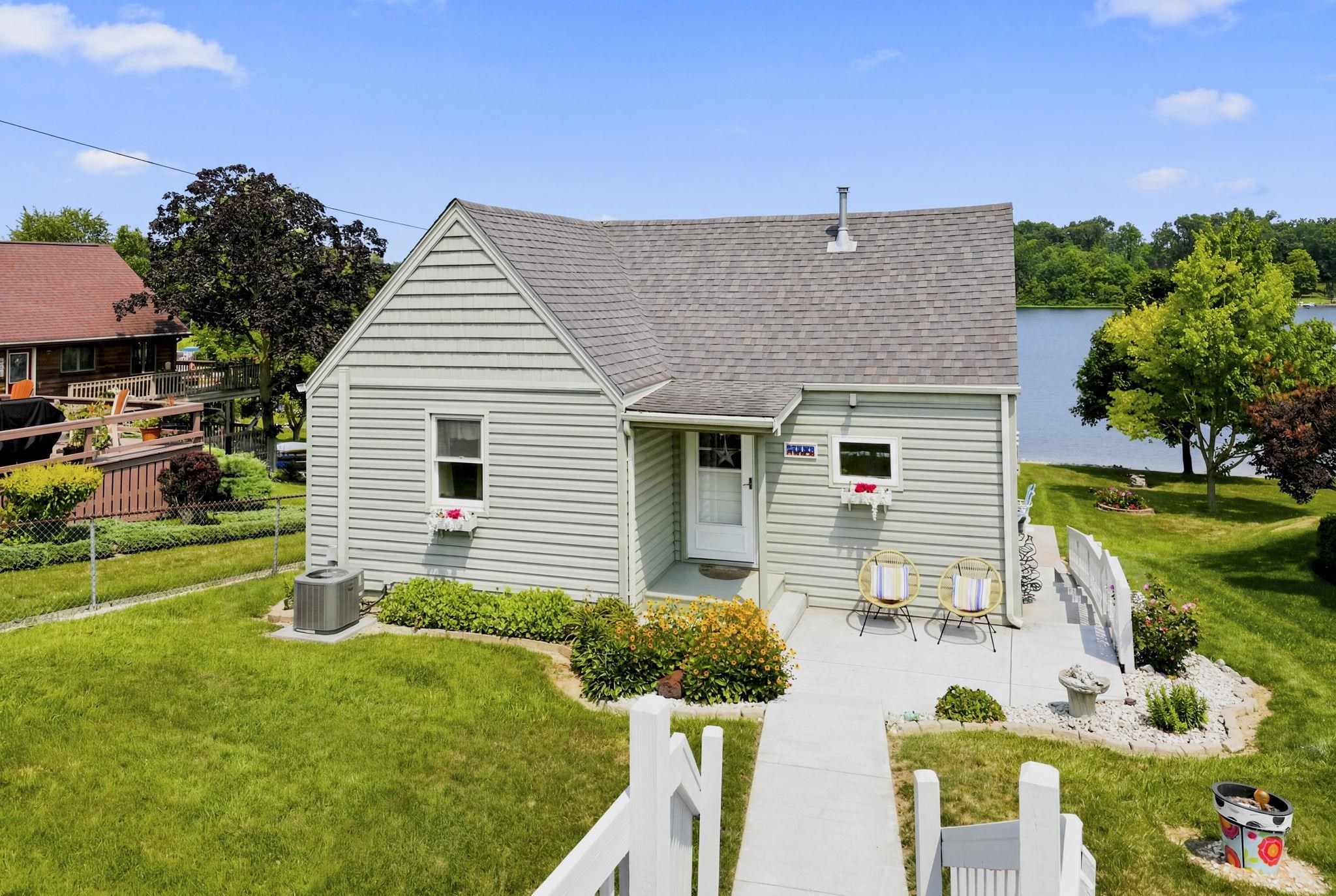 1835 E Bair Road Columbia City IN 46725