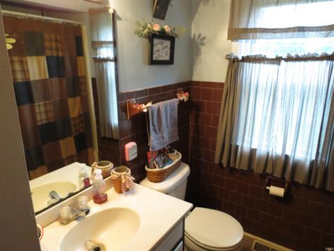 28 W Albert Street Peru IN 46970