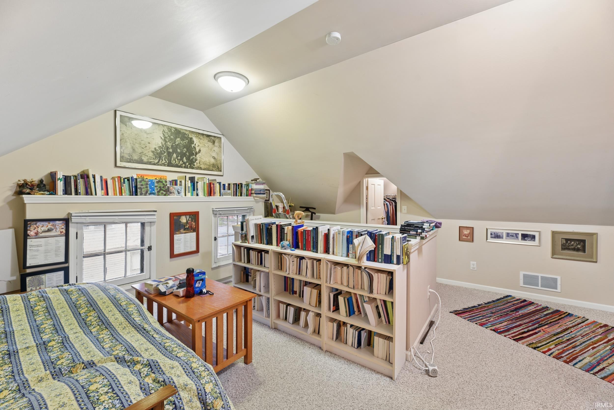 712 Forest Avenue South Bend IN 46616