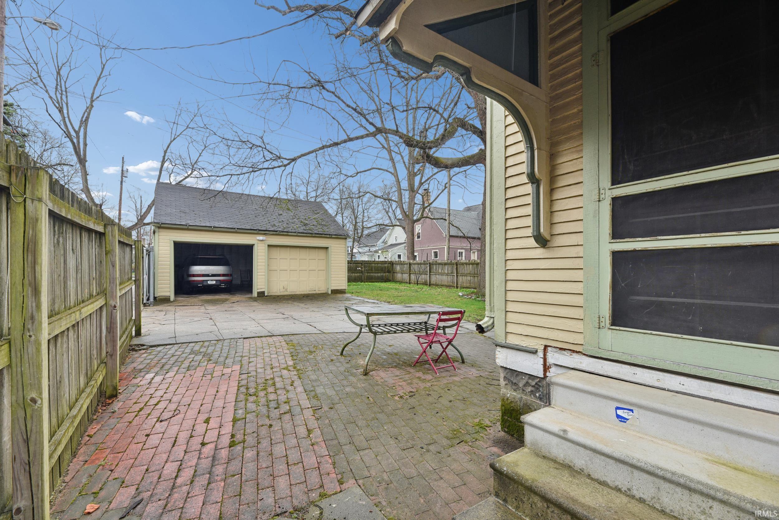712 Forest Avenue South Bend IN 46616