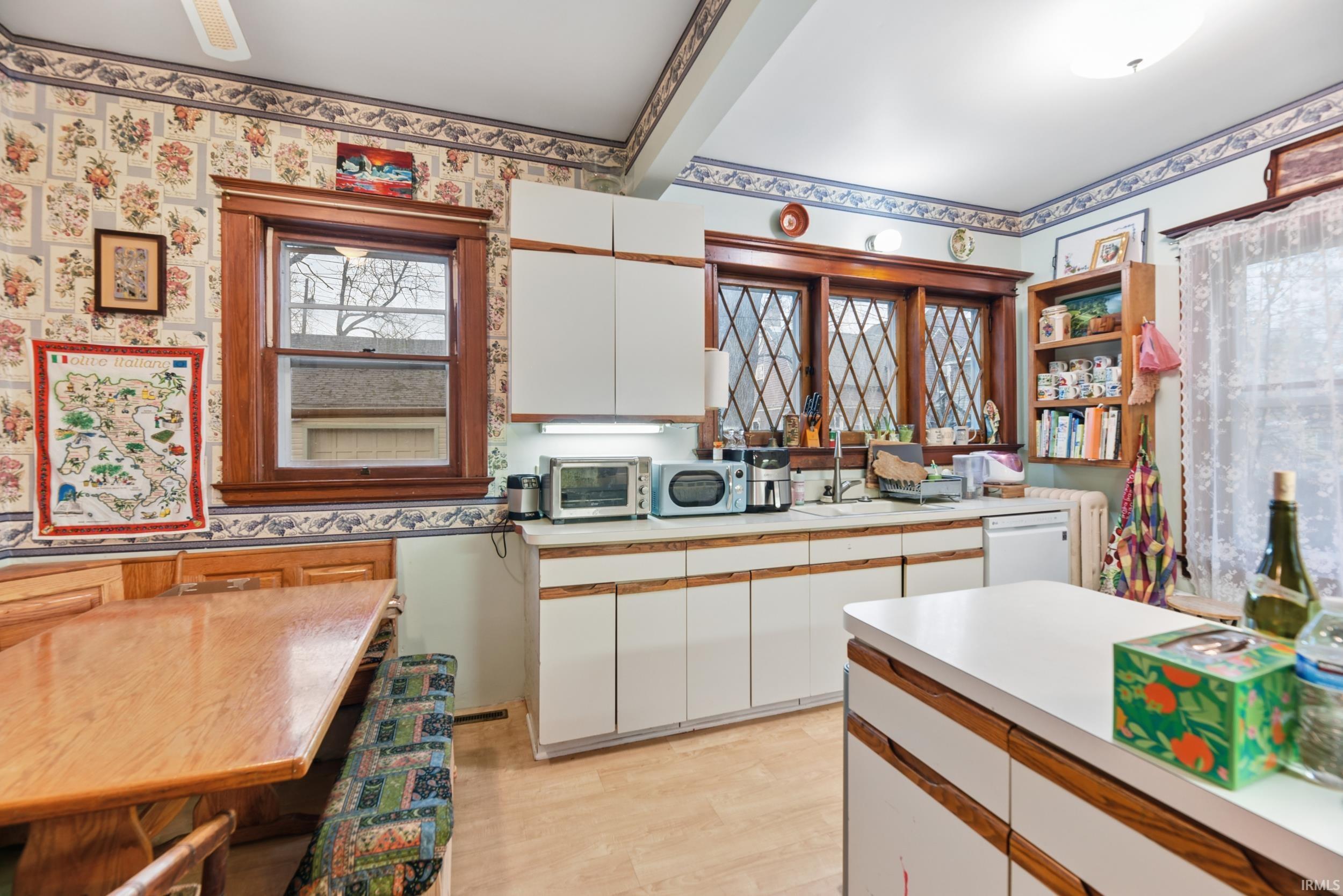 712 Forest Avenue South Bend IN 46616