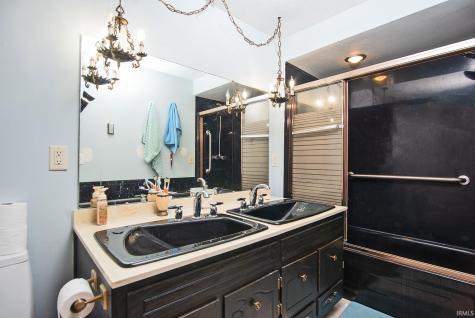 5218 Tomahawk Trail Fort Wayne IN 46804