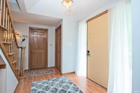 5218 Tomahawk Trail Fort Wayne IN 46804