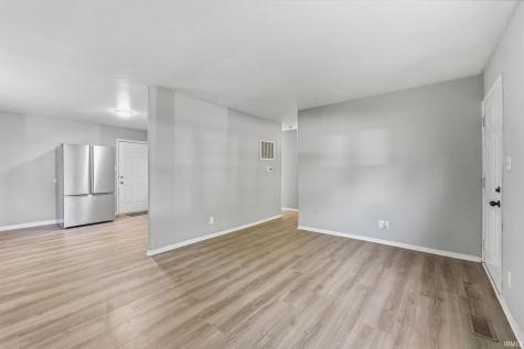 4926 S Camden Drive Fort Wayne IN 46825