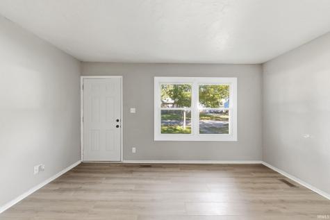 4926 S Camden Drive Fort Wayne IN 46825