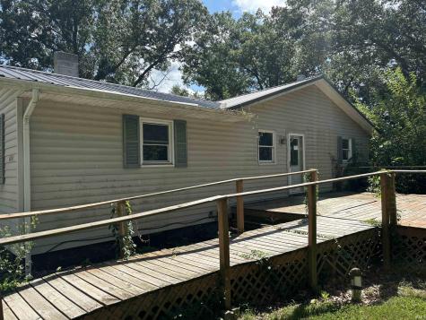 8941 E Nordman Drive Syracuse IN 46567