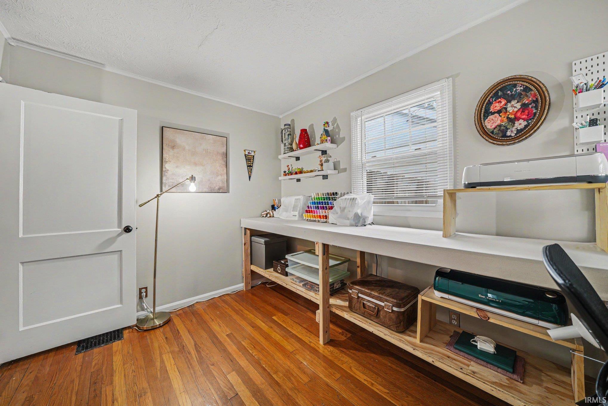 1025 W Battell Street Mishawaka IN 46545